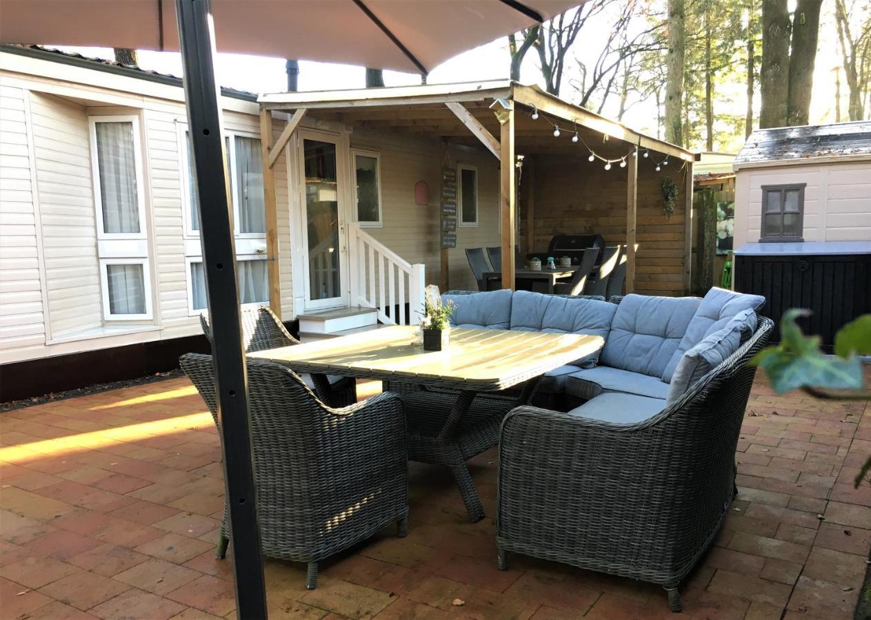Prachtige Luxe Chalet Op De Veluwe Nabij Хундерло Экстерьер фото
